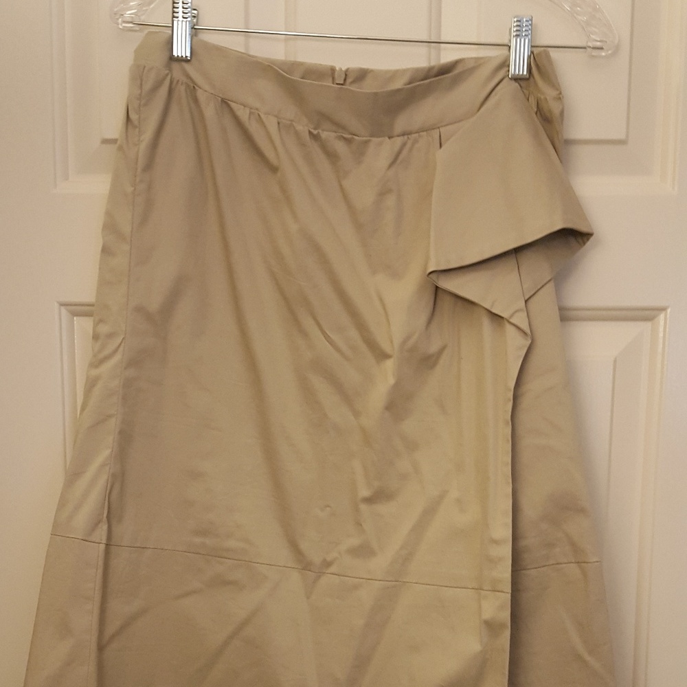 Zara beige skirt